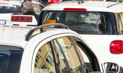 Taxi, arrivano altri 33 defibrillatori a bordo