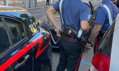 Tenta di rubare una collana in oro a un coetaneo, arrestato