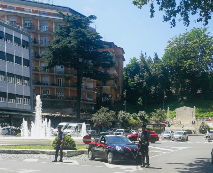 Controlli sulla movida, due arresti per droga e quattro denunce