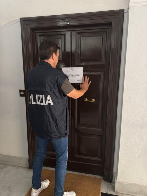 Affittacamere abusivo, sospesa la licenza