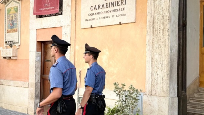 Shopping con carta rubata, arrestata 56enne cilena