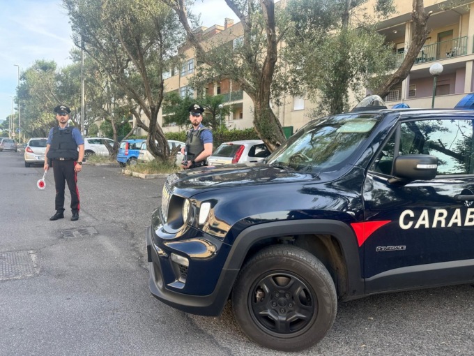 Cocaina e crack nell’auto a noleggio