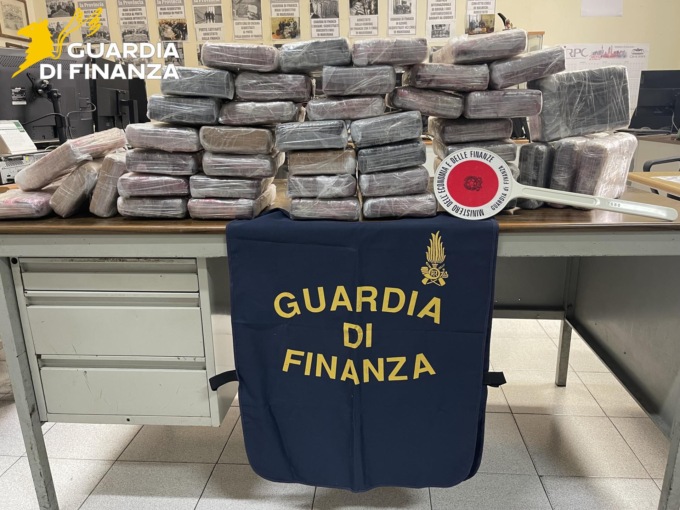 Mezzo quintale di cocaina dall’Ecuador sequestrato al porto: valeva 5 milioni
