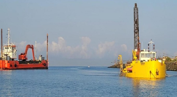 Proseguono i lavori di dragaggio a Fiumara Grande
