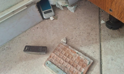 Giro di droga “in house”, madre e figlia pusher arrestate dalla Polizia