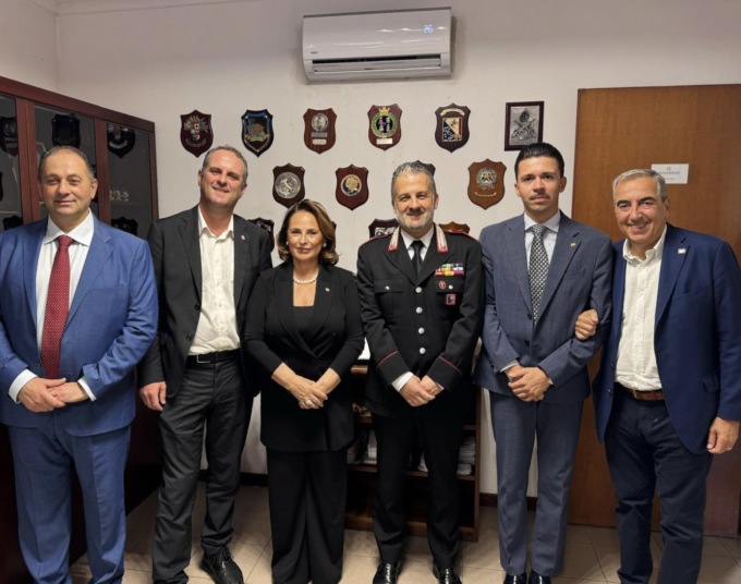 Il Presidente dei senatori di Forza Italia Gasparri incontra i Carabinieri