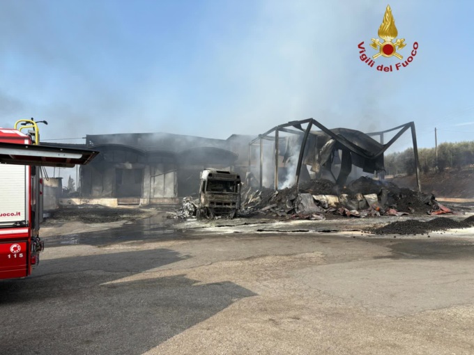 Incendio alla tenuta agricola, la preoccupazione del sindaco