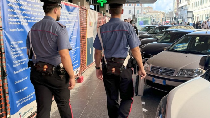 Furti e borseggi, 10 arresti