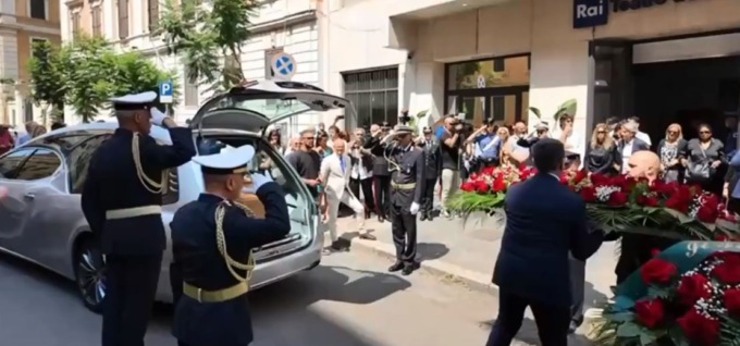 L’ultimo viaggio di Pippo Baudo, dalla capitale alla sua Sicilia