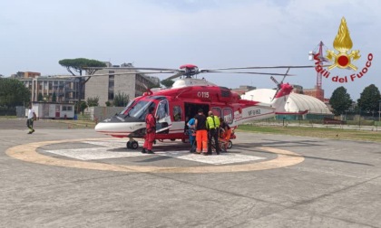 Pescatore infortunato, salvato dall'elicottero Drago 162