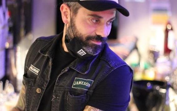 Colpito da un fulmine mentre è in moto, turista romano muore in Salento