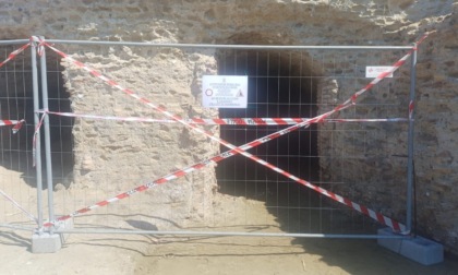 Sgomberate e chiuse le “Grotte”