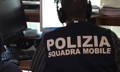 Rapina un supermercato a Biella e si rifugia in albergo: arrestato 49enne