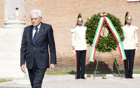 Mattarella a Porta San Paolo per l’8 settembre: «La memoria è la bussola per un futuro libero»