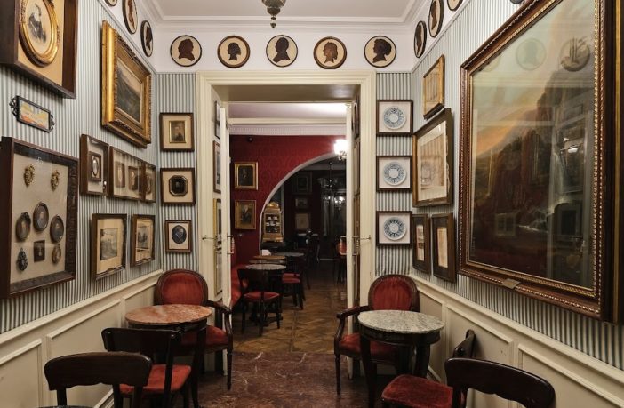 Sigilli al Caffè Greco, chiude lo storico locale