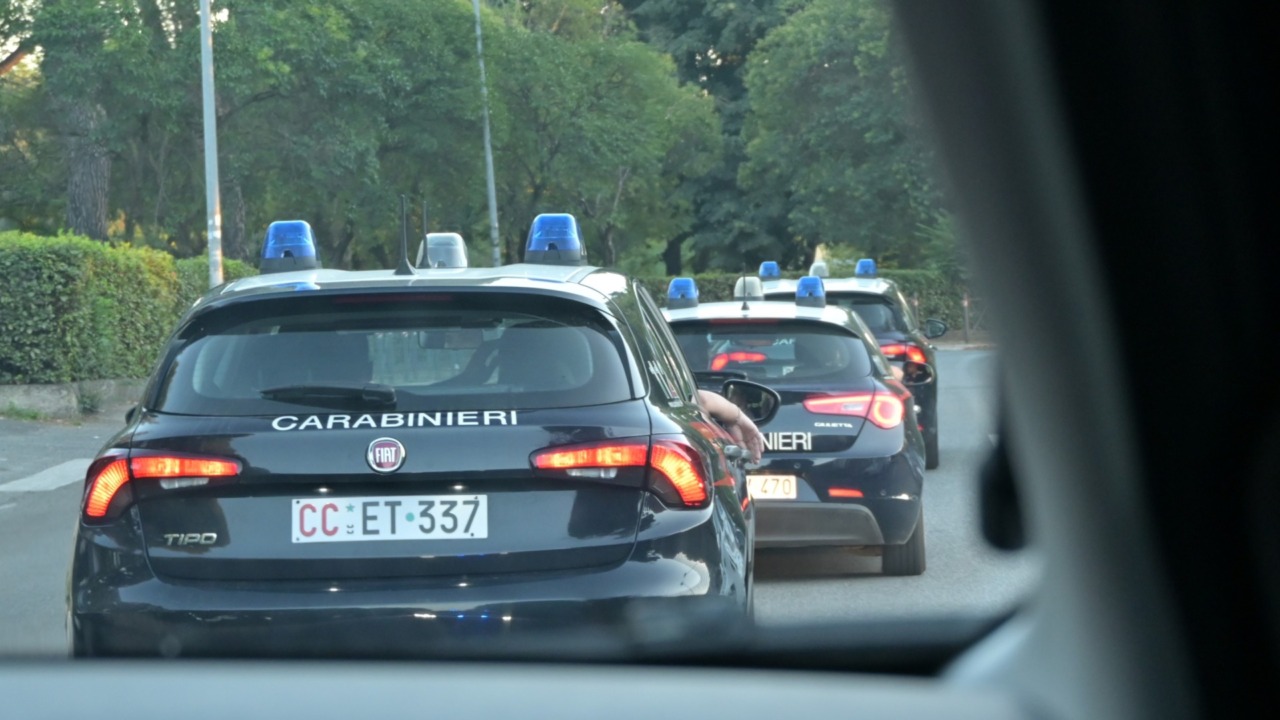 Chiama il 112 manifestando intenti suicidi: Carabiniere della Centrale Operativa lo fa desistere