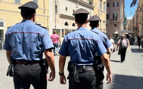 Intensificati i controlli contro la “truffa delle tre campanelle” nel centro storico
