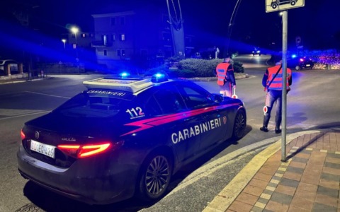 Controlli dei carabinieri sulle strade : multe per 8.000 euro, denunce e sequestri