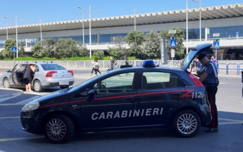 Controlli a Ncc e Taxi abusivi, 32 multati
