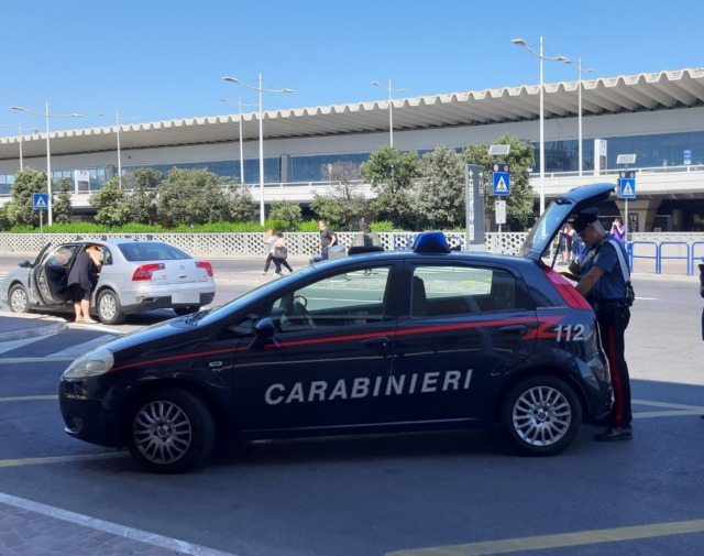 Controlli a Ncc e Taxi abusivi, 32 multati