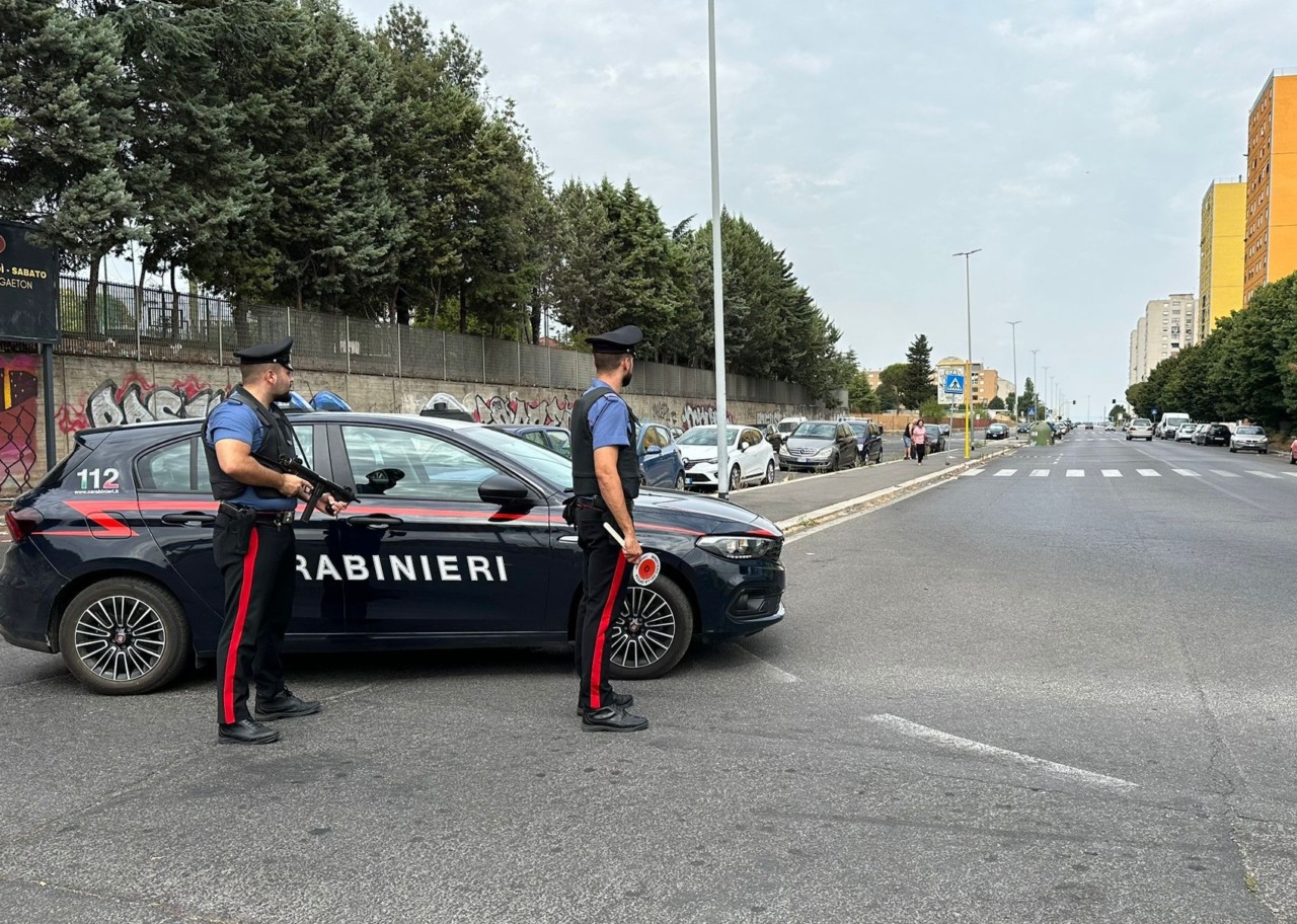 Blitz dei Carabinieri tra Tor Bella Monaca e Torre Angela, scattano arresti e sanzioni