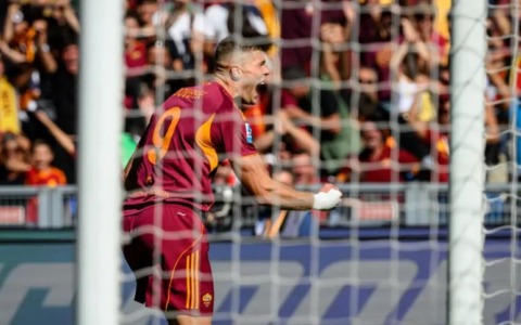 Roma – Verona 2-0, giallorossi primi in classifica con Napoli e Milan