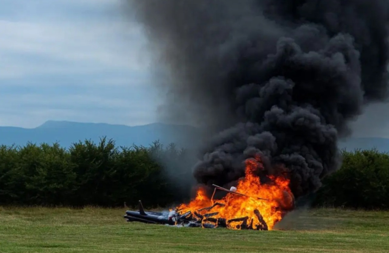 Maltempo, elicottero si ribalta e prende fuoco. Nessun ferito