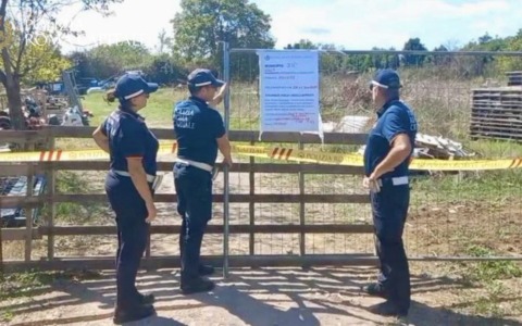 Scoperta vasta discarica illegale a Primavalle