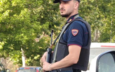 Ricercato in campo internazionale per tentato omicidio, arrestato dopo 12 anni