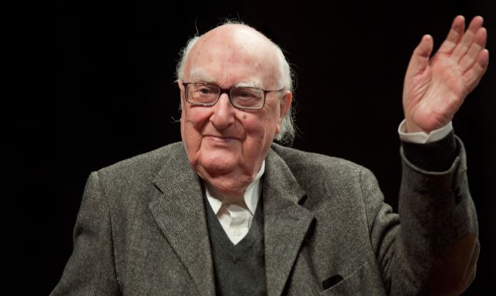 In mostra nella Capitale “Il teatro infinito” di Andrea Camilleri