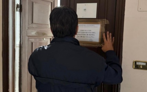 Casa vacanze non registra gli ospiti, cinque giorni di chiusura all’Esquilino