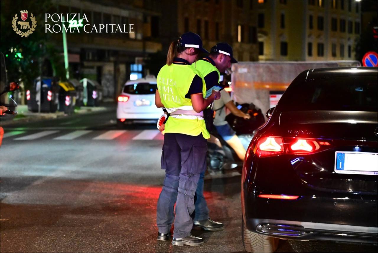 Fermato ad un controllo sul litorale, denunciato per armi e droga