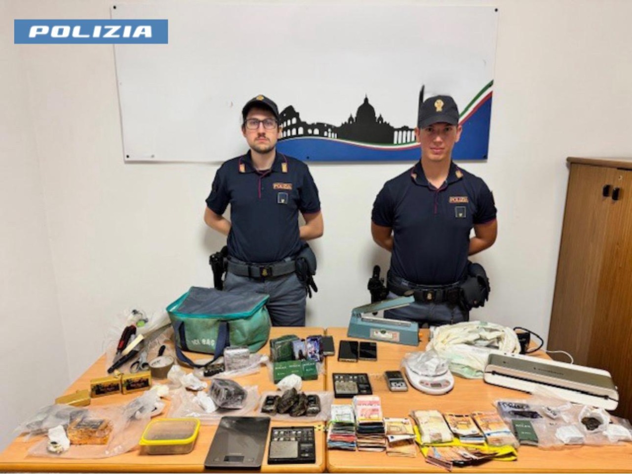 Controlli antidroga, 60 arresti da Civitavecchia a Nettuno
