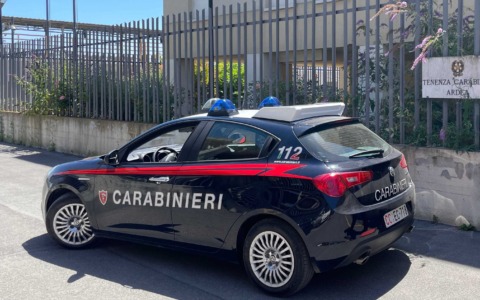 Un chilo di droga in casa, arrestati due giovani