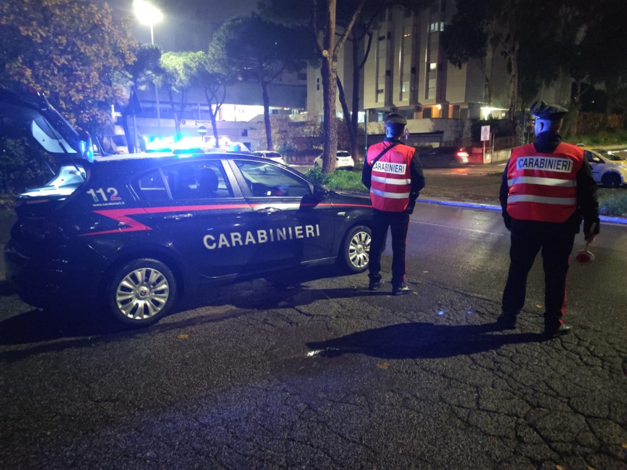 Controlli straordinari dei Carabinieri tra viale dell’Umanesimo, piazza Gandhi e viale Murri