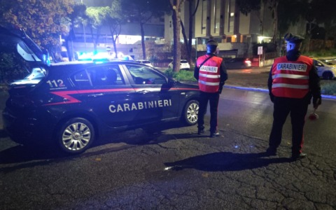 Controlli straordinari dei Carabinieri tra viale dell’Umanesimo, piazza Gandhi e viale Murri