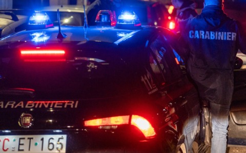 Controlli antidroga, quattro fermati e oltre cento dosi sequestrate