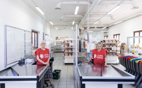 Povertà alimentare, le iniziative della Caritas