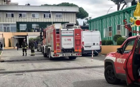 Incidente sul lavoro, operaio muore schiacciato da un macchinario