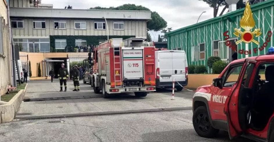 Incidente sul lavoro, operaio muore schiacciato da un macchinario
