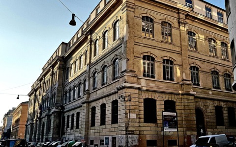 Nuove occupazioni pro Palestina nei licei Tasso e Benedetto Croce.