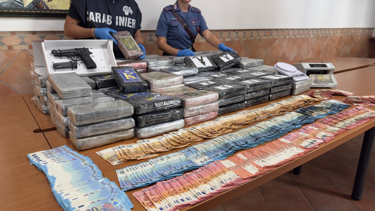 Sequestrati 200 kg di cocaina. Avrebbero fruttato un volume d’affari di 16 milioni di euro