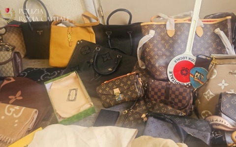 Porta Portese, ennesimo blitz: sequestrati oltre 2 mila articoli falsi