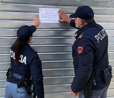 Vendeva alcolici a minorenni, ordinanza di chiusura per un minimarket