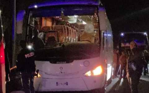 Agguato mortale al bus, Pellecchia: “Potrei essere stato anche io”. Intanto i tre ultrà non rispondono al gip