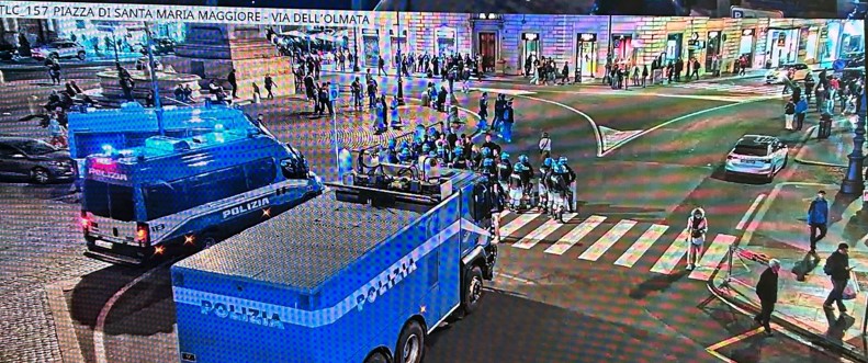 Poliziotti feriti durante gli scontri, interviene il Coisp