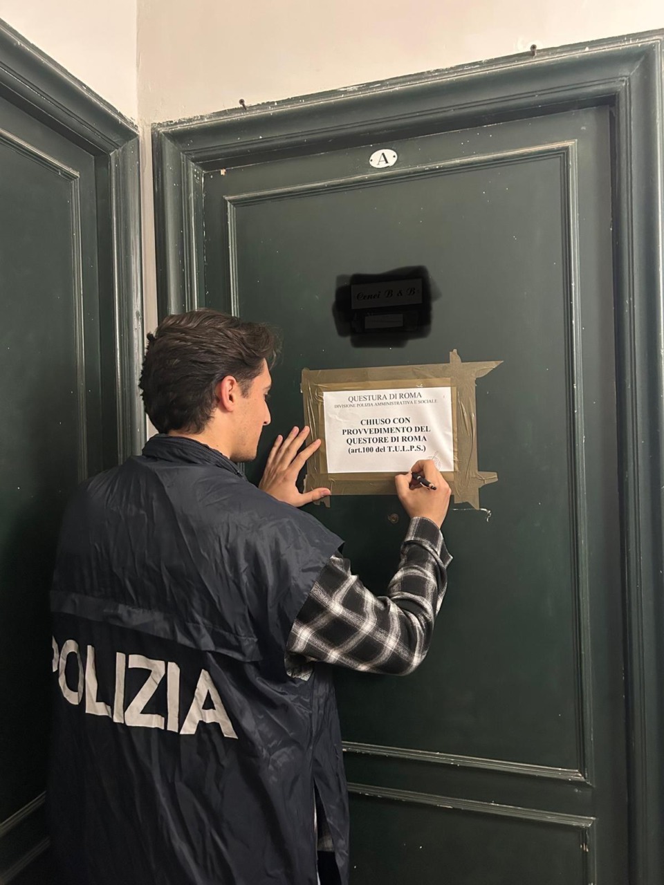 Ospiti “invisibili” nella struttura ricettiva, scattano i sigilli