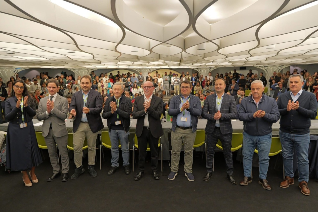 Fislas investe nel futuro, consegnate 160 borse di studio