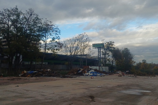 Avviata la pulizia nell’area dell’ex teatro Tendastrisce