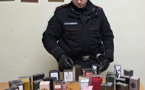 Furto all’Outlet: denunciate quattro donne